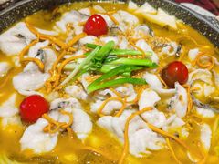 -山城外·非遗酸菜鱼(蜀都万达店)