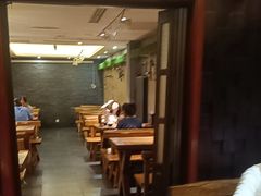 -万记麻辣烫国展总店
