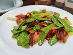 荷兰豆炒腊味-皓粤臻品荟·地道广东菜