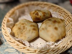 馕坑烤包子-巴扎美食·新疆菜·西域歌舞表演餐厅(新疆大厦店)