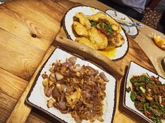 -万里闯关东铁锅炖菜馆(高新旗舰店)