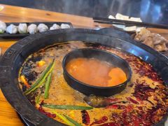 -黄潇洒老火锅(九眼桥宏济巷店)