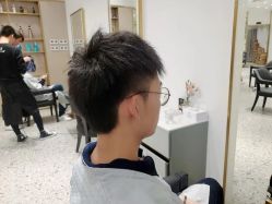 -Kraemer paris·苏豪路易士·嘉玛发廊