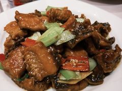 -客家大院·非遗赣南客家菜(郁孤台店)