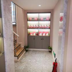 -咪咪专业脱毛连锁机构