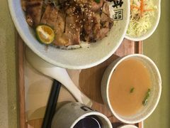-熊吞·大碗丼烧肉饭(济宁万达广场店)
