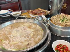 -老来福·非遗酸汤兔(凯旋路店)
