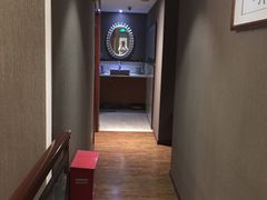 -莱蔻·圣灸堂·推拿艾灸(天山店)