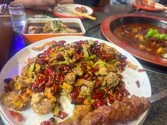 -路边边地标烧烤·川菜·小龙虾·音乐酒馆(良乡长虹店)
