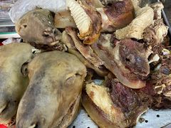 -乌恰市场(彩虹商场店)