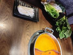 -呷哺呷哺 小火锅 (浦东新欧尚超市店)
