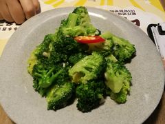 蒜香西兰花-周沫西餐(漫广场店)