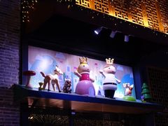 -刘姐啤酒鱼民族演艺餐厅(西街总店)