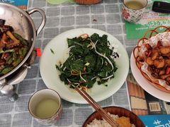 -天天向上素食餐厅(五台山店)