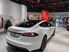 -TESLA 特斯拉(北京颐堤港体验店)