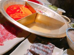 奔驰锅底-小龙坎火锅(香港中路店)