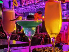 -vimi便利店酒吧