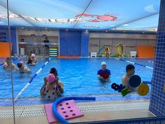 -戊辰亲子游泳俱乐部