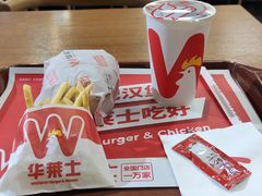 香辣鸡腿堡-华莱士炸鸡汉堡(崇文门搜秀城店)