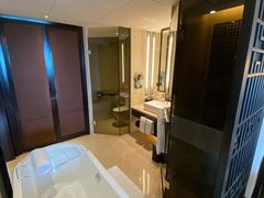 -三亚湾海居铂尔曼度假酒店