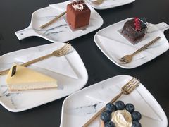 -UNI UNI(环亚凯瑟琳店)