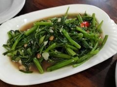 -Dang restaurant (patong phuket)