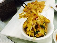 -红栌温泉山庄生态美食餐厅