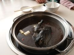 乌鸡锅底-太婆天府山珍酒楼(亚运村店)