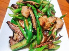 回锅腊肉-老号尤兔头(幸福店)