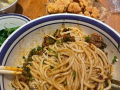 -云阿蛮云南生烫牛肉米线(奉贤路店)