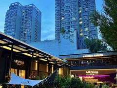 -洛缦音乐餐厅(工业展览馆万象城店)