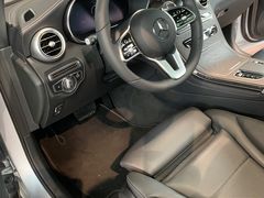 -杭州中升之星奔驰4S店(滨江店)