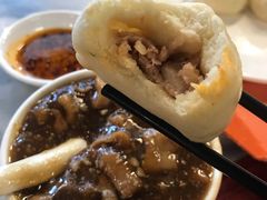 猪肉三鲜包子-天兴居(鲜鱼口街店)