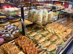 -蓝小轩蛋糕·面包(趣春店)