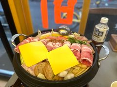 -豚妈妈汤饭·部队锅(南京东路店)