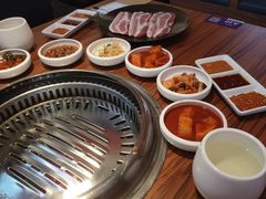 -烧肉一番·新韩式炭火烤肉(大岭山店)