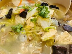 -宾朋海鲜饭庄(兴海路店)