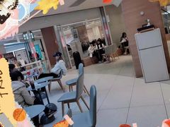 -奈雪的茶(亨特国际广场店)