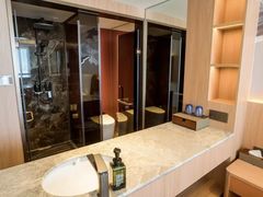 -爱舍海岸酒店(香港中路五四广场店)