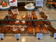 -VERIE BAKEHOUSE