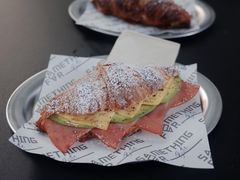 牛油果火腿芝芝-Something For(中洲湾店)