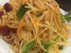 -洁神饭庄·海鲜·青岛菜·30年老字号(五四广场店)