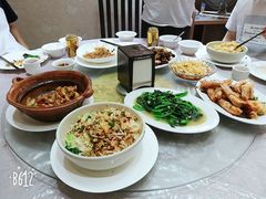 -YI PIN JU 一品居中餐厅 中国超市
