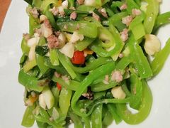 口味脆莴笋-聚鑫朋酸菜肥肠(文艺路口店)