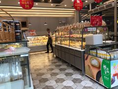 面包甜点陈列柜-BreadTalk面包新语·烘焙蛋糕(海岸城店)