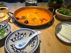-洱火云南酸菜牛肉火锅(石景山当代商城店)