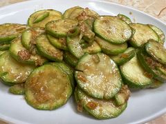 咸蛋黄炒小瓜-甜甜屋(解放中路店)