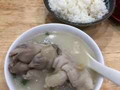 -雷祖芳老妈蹄花店