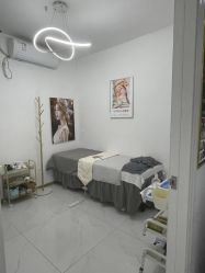 -瓷肌博士·祛痘科技美肤