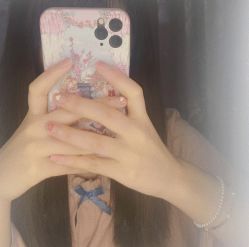 -吉吉靓甲美睫